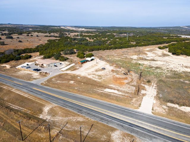 774 N Highway 183, Lampasas, TX 76550