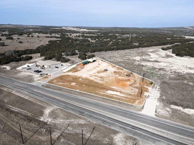 774 N Highway 183, Lampasas, TX 76550