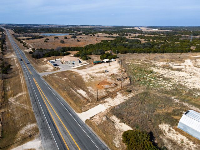 774 N Highway 183, Lampasas, TX 76550