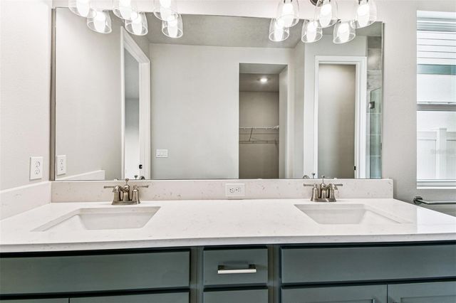 5951 BRISTLE OAK STREET, Mount Dora, FL 32757