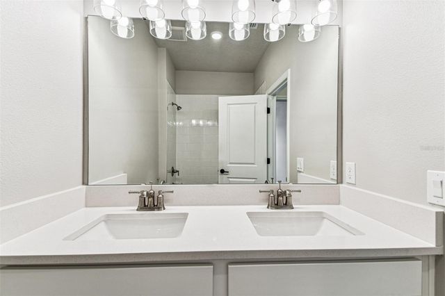 5951 BRISTLE OAK STREET, Mount Dora, FL 32757