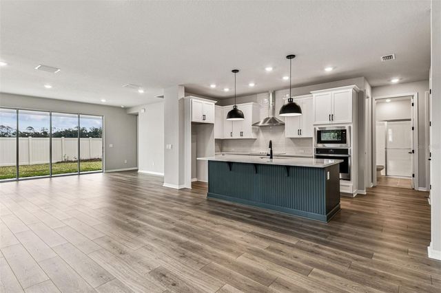 5951 BRISTLE OAK STREET, Mount Dora, FL 32757