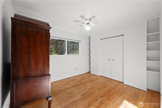 16114 SE Newport Way, Bellevue, WA 98006