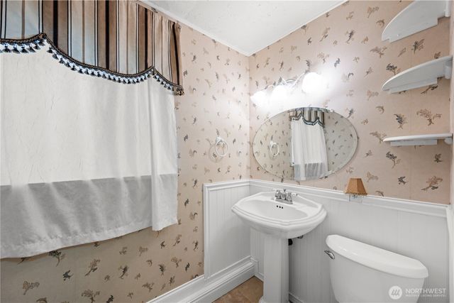 16114 SE Newport Way, Bellevue, WA 98006