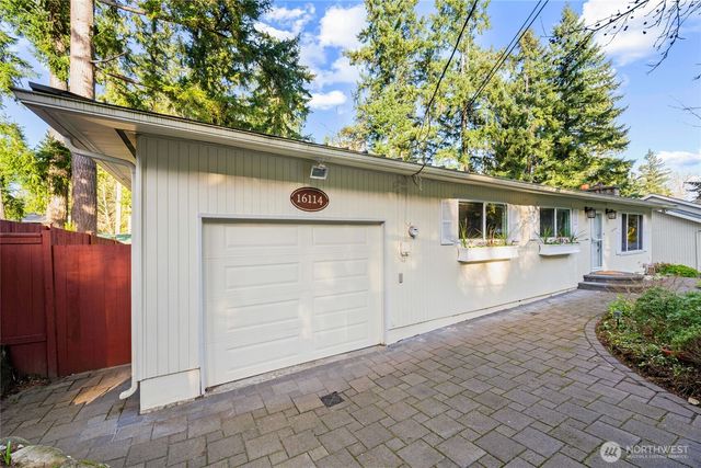 16114 SE Newport Way, Bellevue, WA 98006