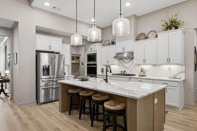 619 MOUNT LAUREL DR, Collierville, TN 38017