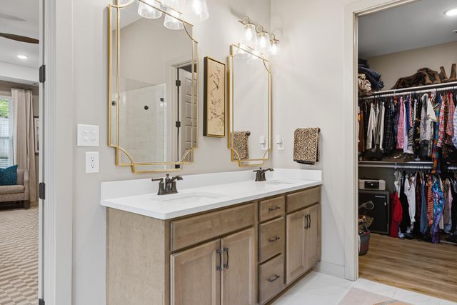 619 MOUNT LAUREL DR, Collierville, TN 38017