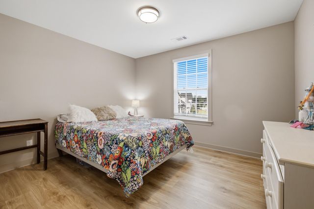 619 MOUNT LAUREL DR, Collierville, TN 38017