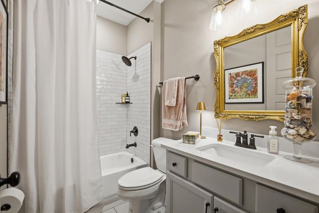 619 MOUNT LAUREL DR, Collierville, TN 38017