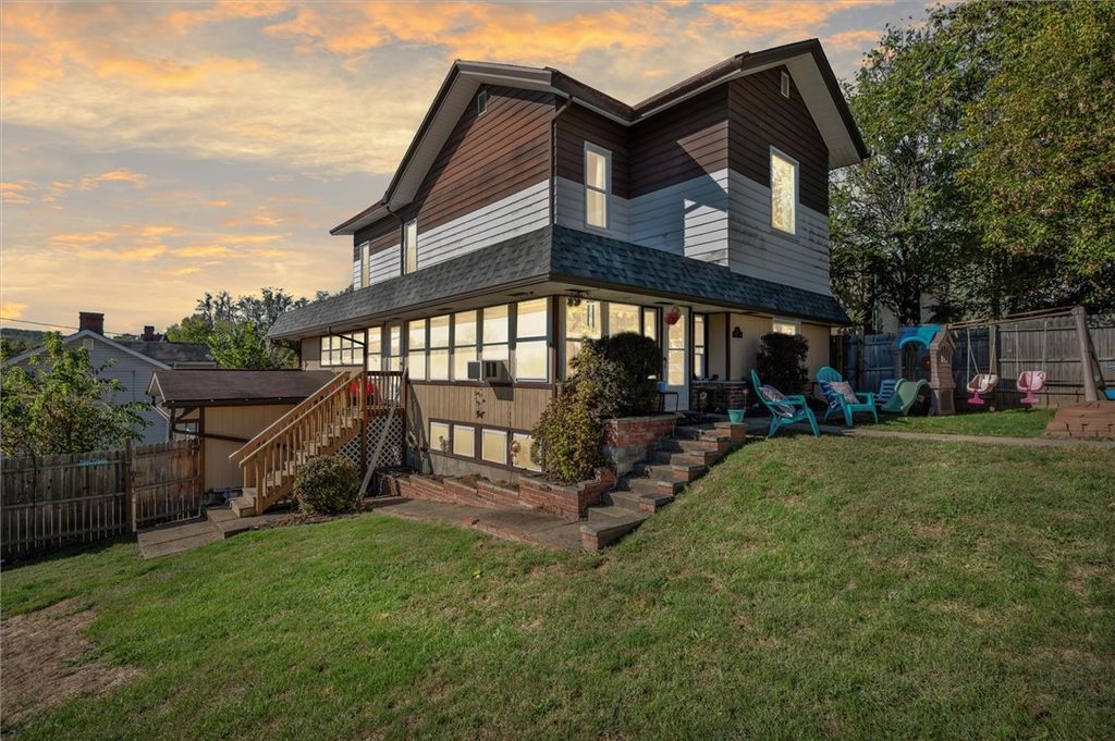 222 W Main St, West Newton, PA 15089