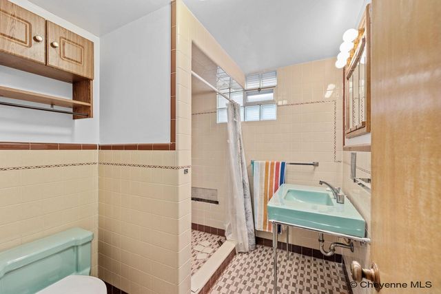 3533 MCCOMB AVE, Cheyenne, WY 82001