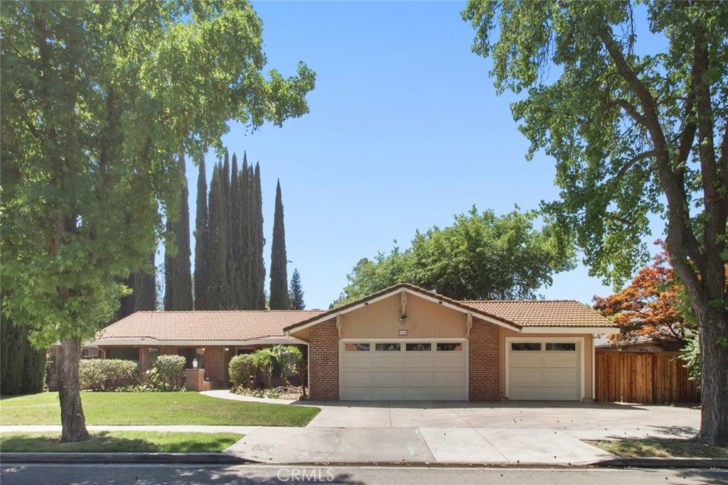 Image 2 of property listing at 1246 Paseo Redondo, Merced, CA 95348