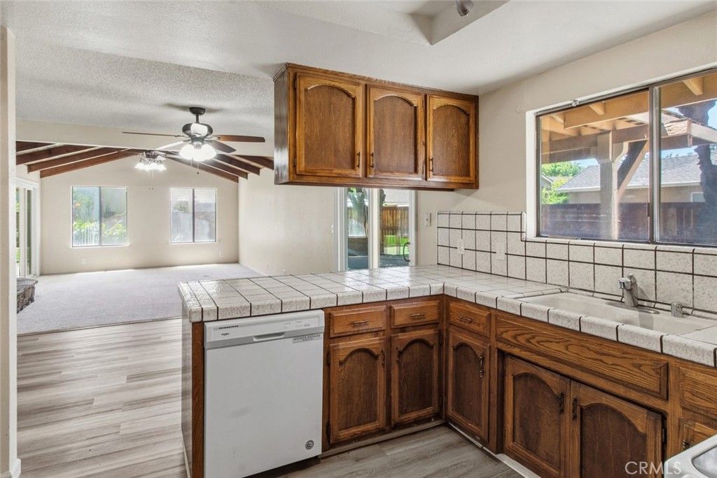 Image 20 of property listing at 1246 Paseo Redondo, Merced, CA 95348