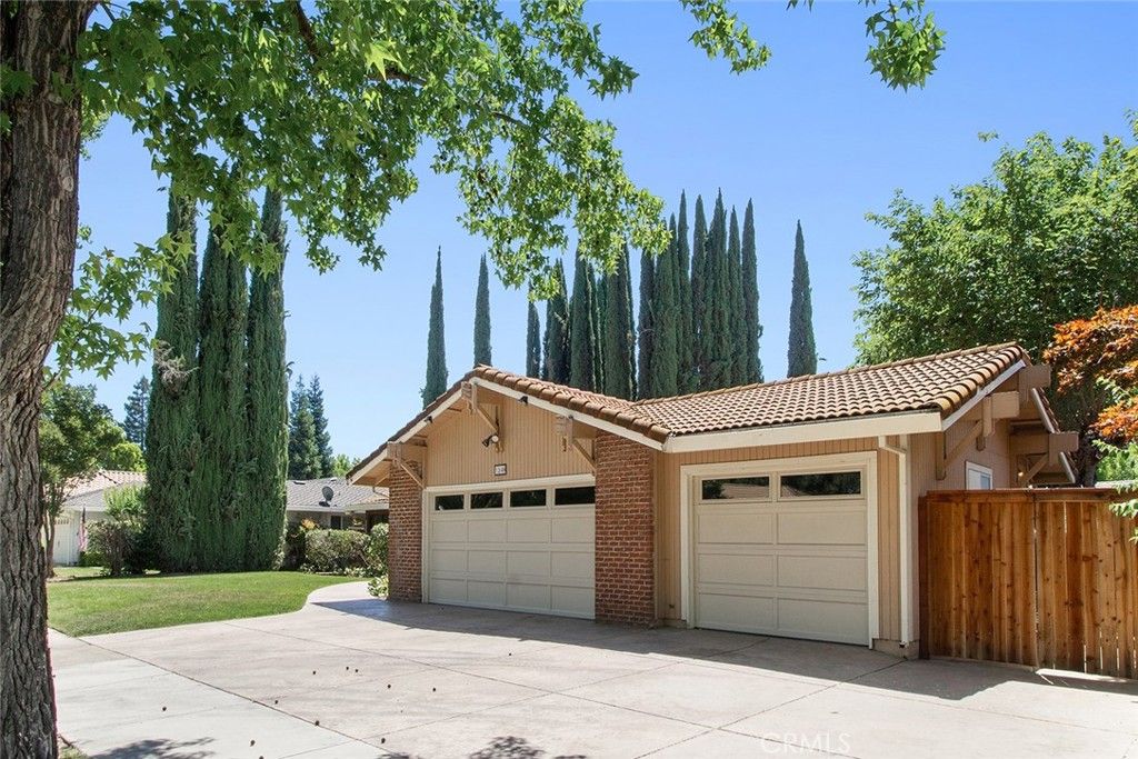 Image 5 of property listing at 1246 Paseo Redondo, Merced, CA 95348