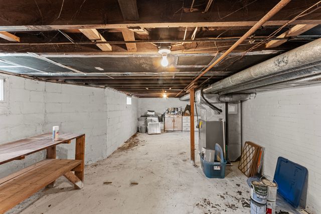 240 45th Street, Moline, IL 61265