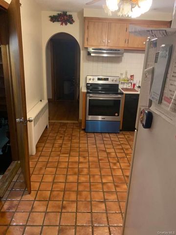 2210 New York Avenue, Huntington Station, NY 11746