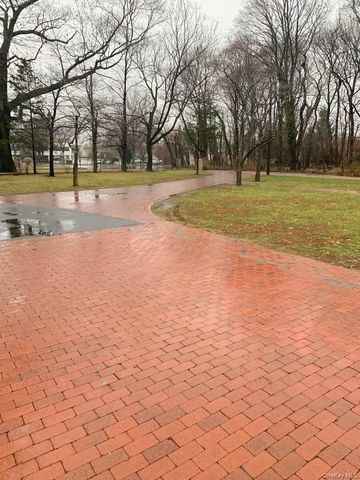 2210 New York Avenue, Huntington Station, NY 11746