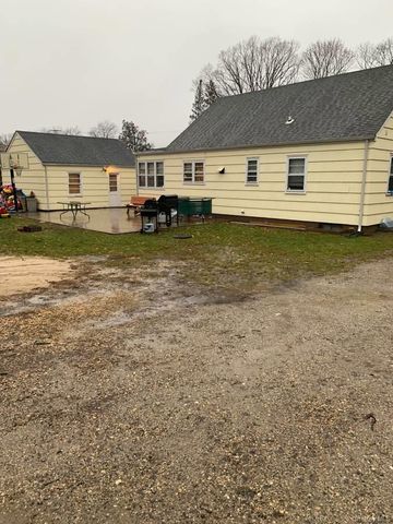 2210 New York Avenue, Huntington Station, NY 11746