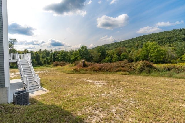 12 Upper Palmer Road, Monson, MA 01057