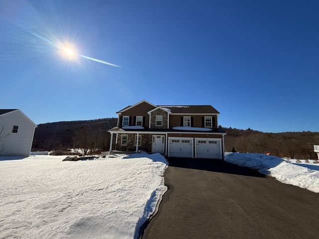 12 Upper Palmer Road, Monson, MA 01057