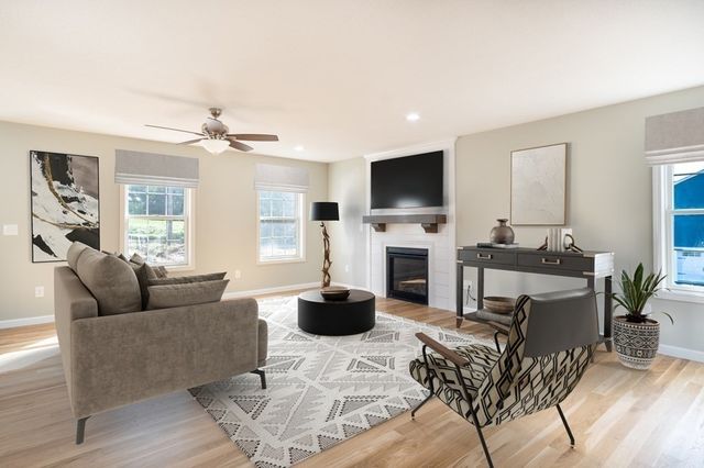 12 Upper Palmer Road, Monson, MA 01057