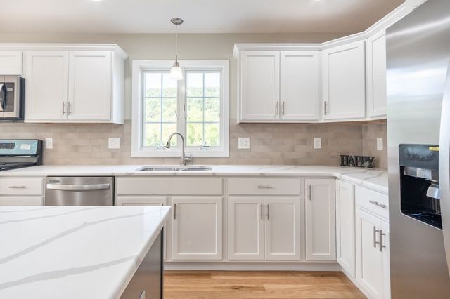 12 Upper Palmer Road, Monson, MA 01057