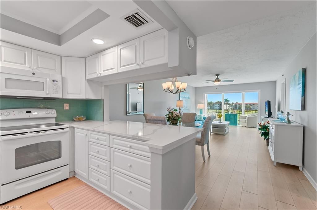13 High Point CIR N 203, NAPLES, FL 34103 — photo 3