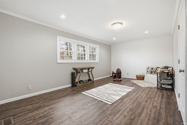 5701 E 650 South, Muncie, IN 47302