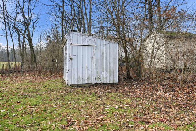 5701 E 650 South, Muncie, IN 47302