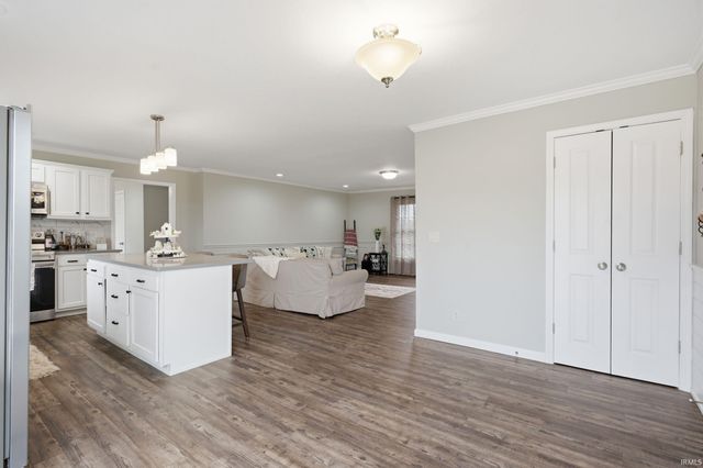 5701 E 650 South, Muncie, IN 47302