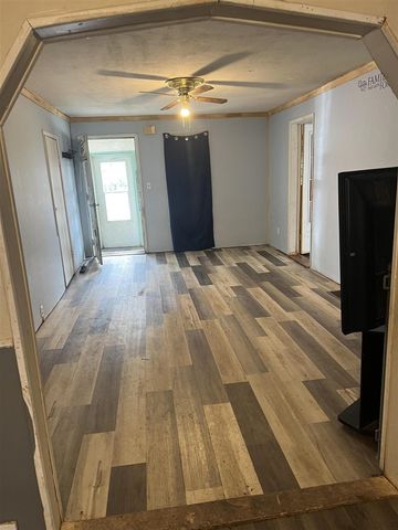 415 N State Road, Belding, MI 48809