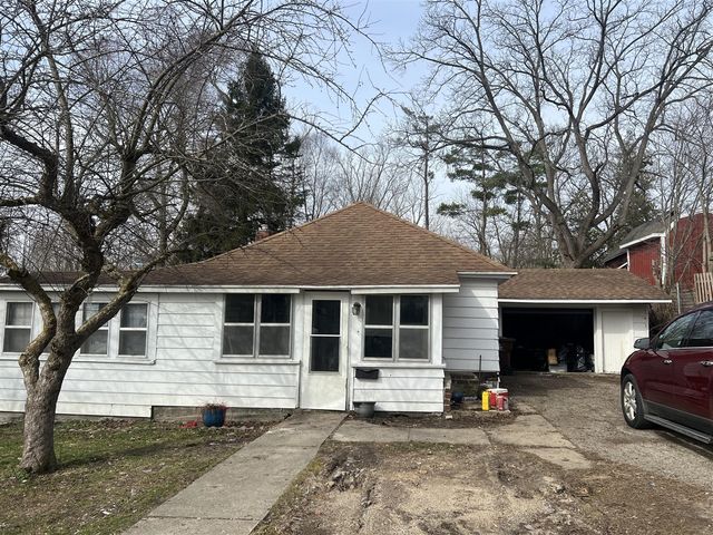 415 N State Road, Belding, MI 48809
