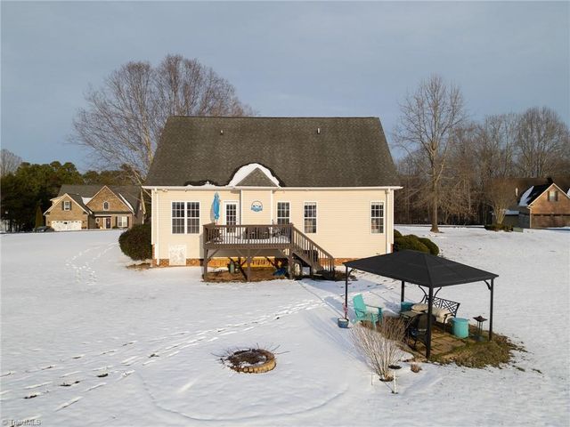 126 Crystal Ridge Drive, Lexington, NC 27295