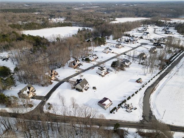 126 Crystal Ridge Drive, Lexington, NC 27295