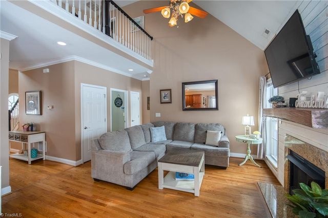 126 Crystal Ridge Drive, Lexington, NC 27295