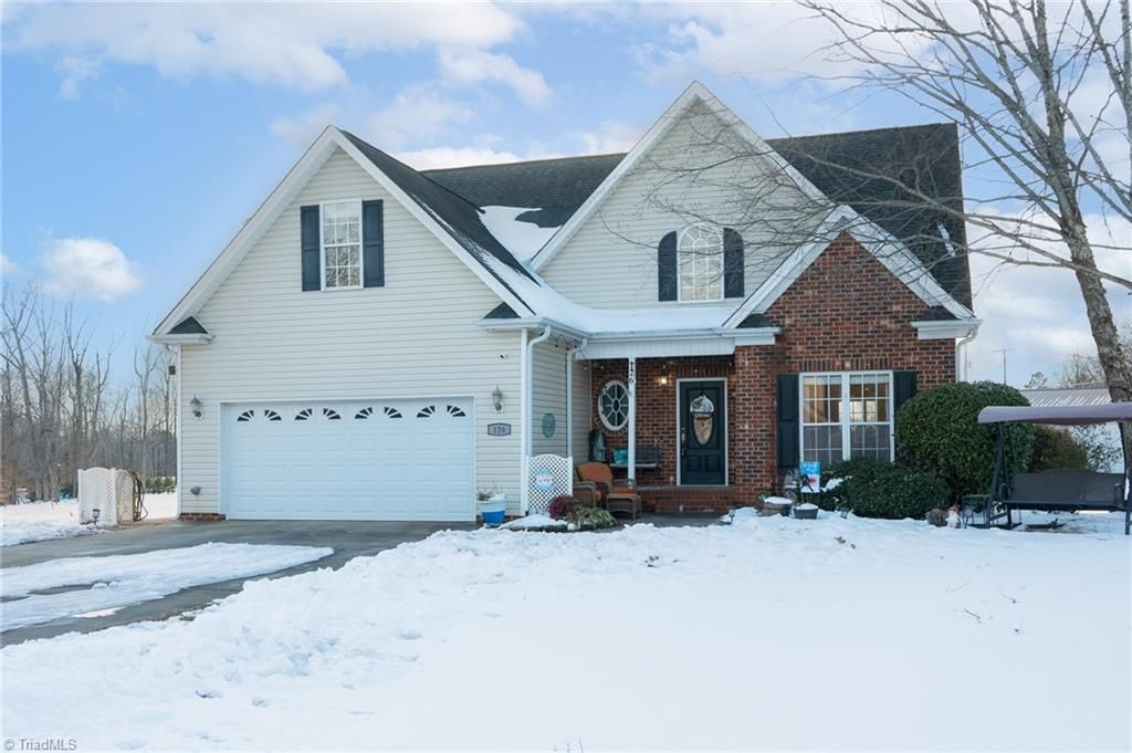 126 Crystal Ridge Drive, Lexington, NC 27295