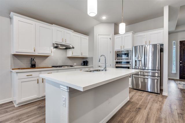 16505 Hidden Cove Drive, Celina, TX 75009