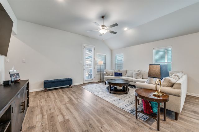 16505 Hidden Cove Drive, Celina, TX 75009