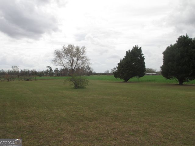 40 Comer Yawn Road, Hazlehurst, GA 31539