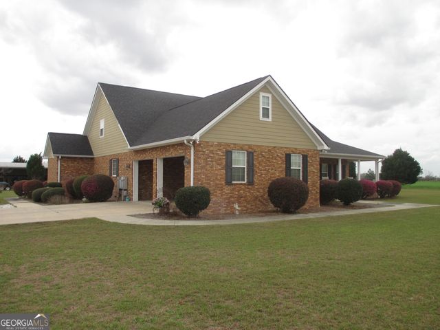 40 Comer Yawn Road, Hazlehurst, GA 31539