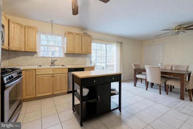36 COOLIDGE AVE, Galloway, NJ 08205