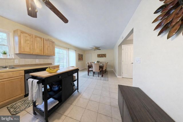 36 COOLIDGE AVE, Galloway, NJ 08205