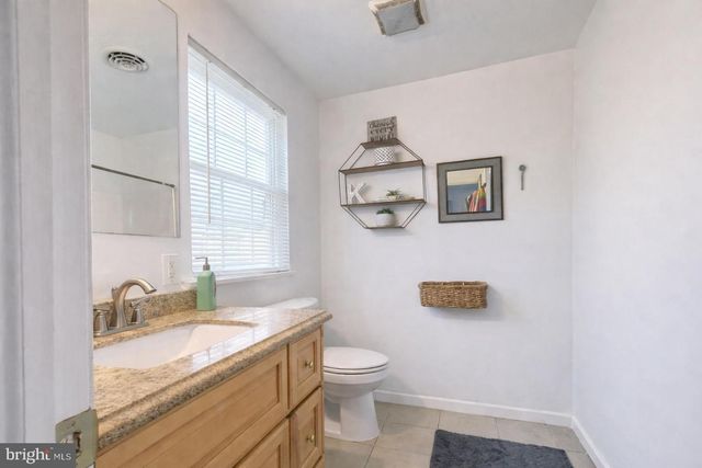 36 COOLIDGE AVE, Galloway, NJ 08205