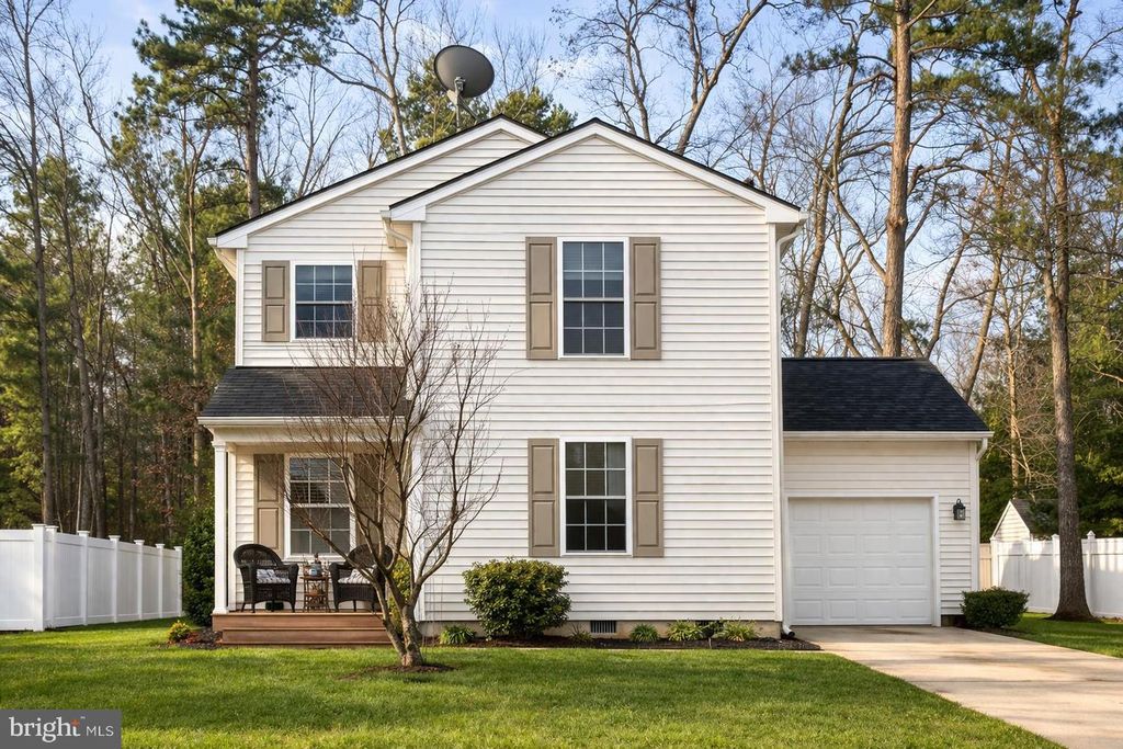 36 COOLIDGE AVE, Galloway, NJ 08205