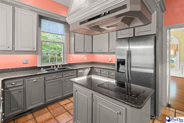 295 Warner Dr, Hartsville, SC 29550