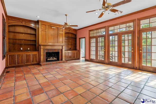295 Warner Dr, Hartsville, SC 29550