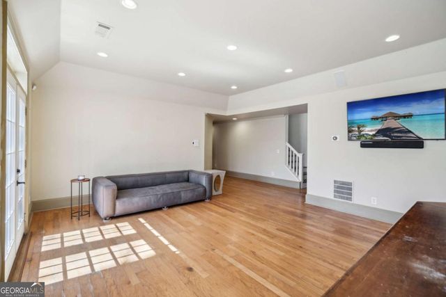 1070 Dogwood Way, Dawsonville, GA 30534