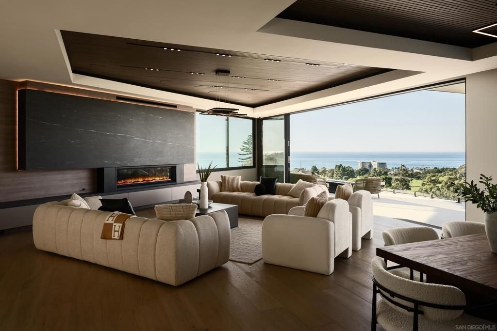 6627 Muirlands Dr, La Jolla, CA 92037 — photo 2