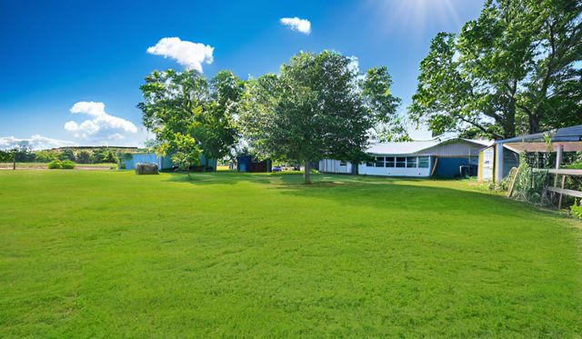 14920 Bj Dusek Road, Wallis, TX 77485