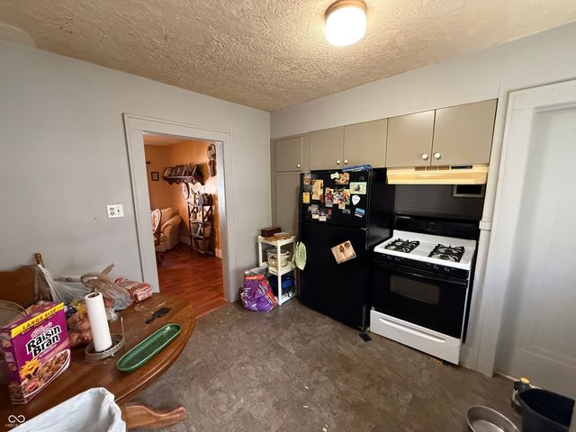 608 Monterey Avenue, Terre Haute, IN 47803